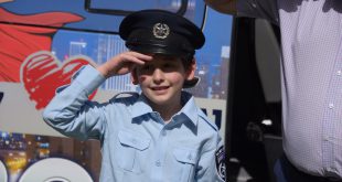 סהר גורן מגשים חלום במשטרת זבולון. צילום: דוברות המשטרה